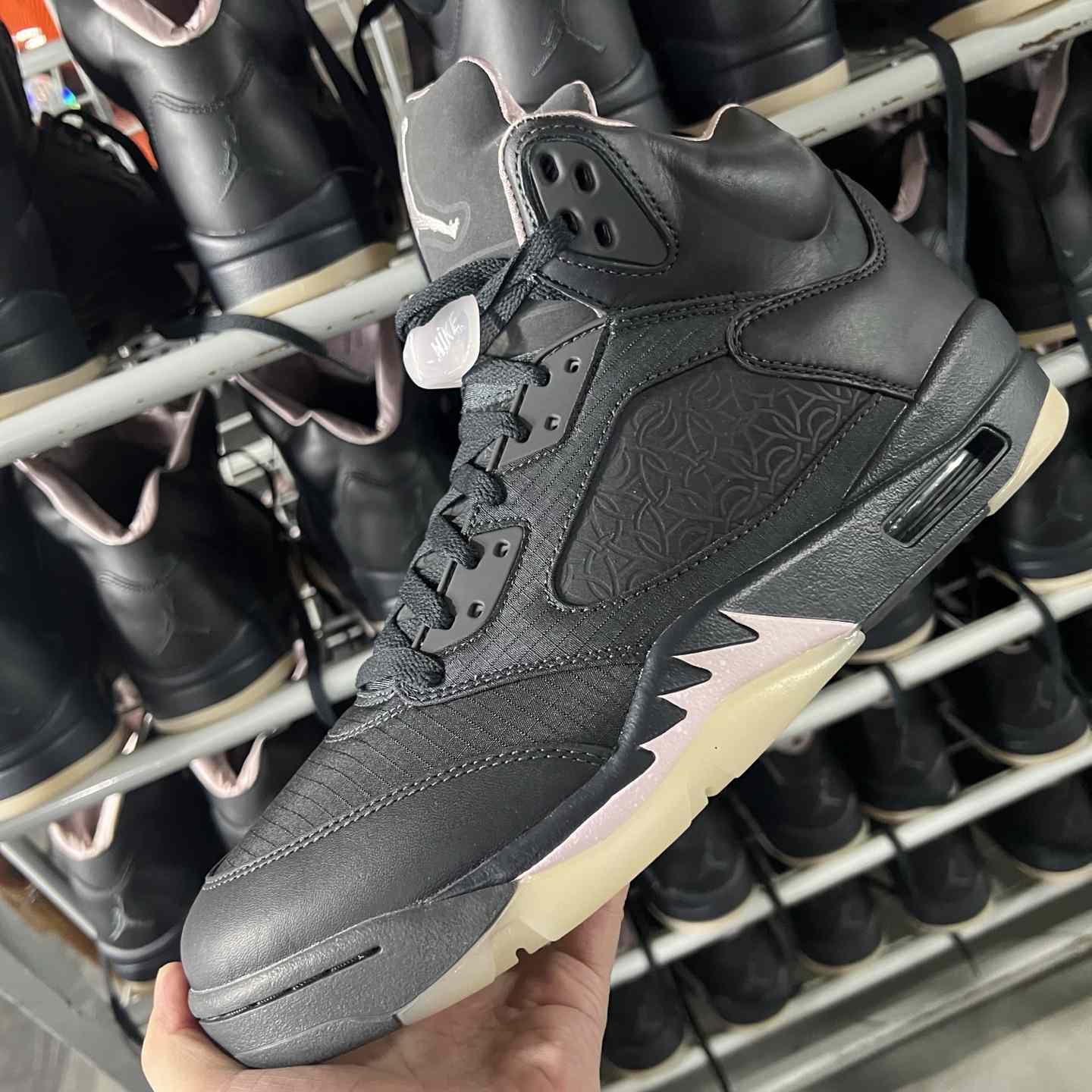 PSG x Air Jordan 5 “Off Noir” HQ3004-001  - EUR FASHION