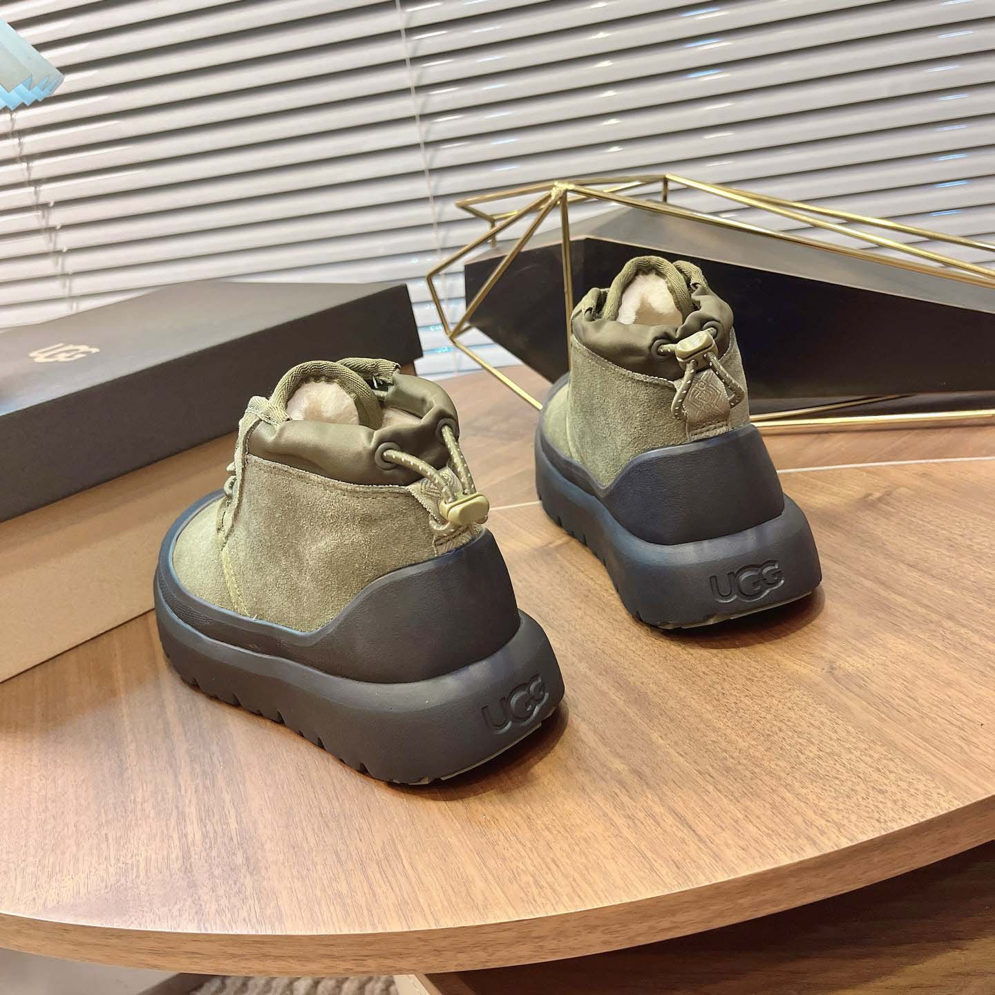 UGG Neumel Weather Hybrid Chukka - EUR FASHION