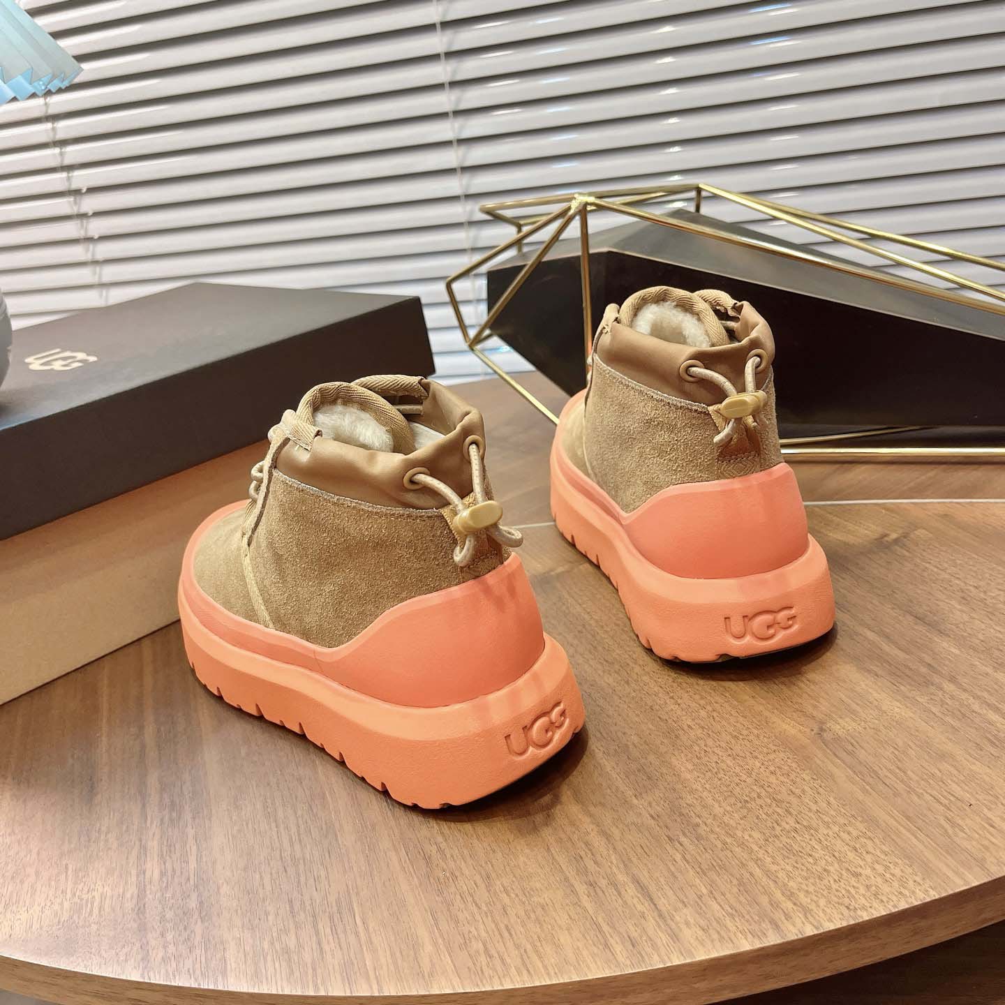 UGG Neumel Weather Hybrid Chukka - EUR FASHION