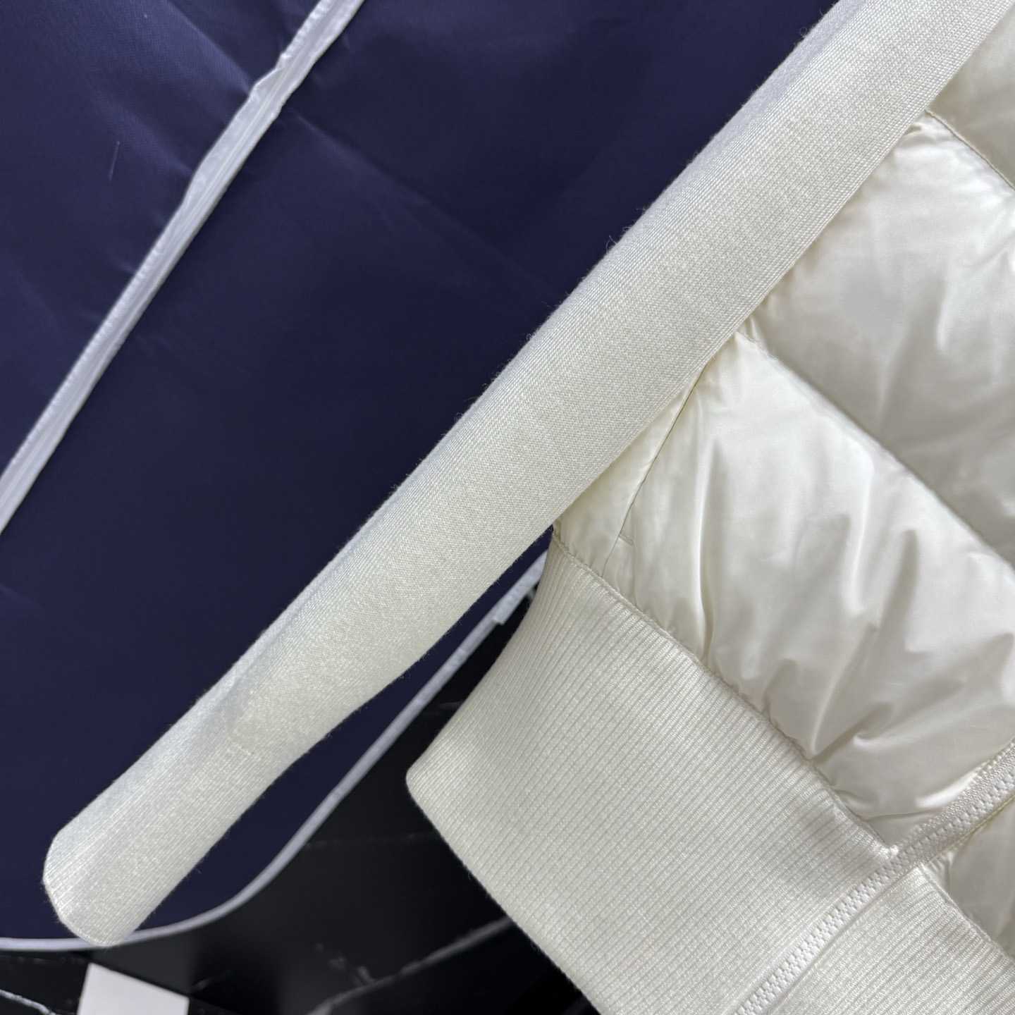 Canada Goose HyBridge® Wide Quilt Knit Jacket - EUR FASHION