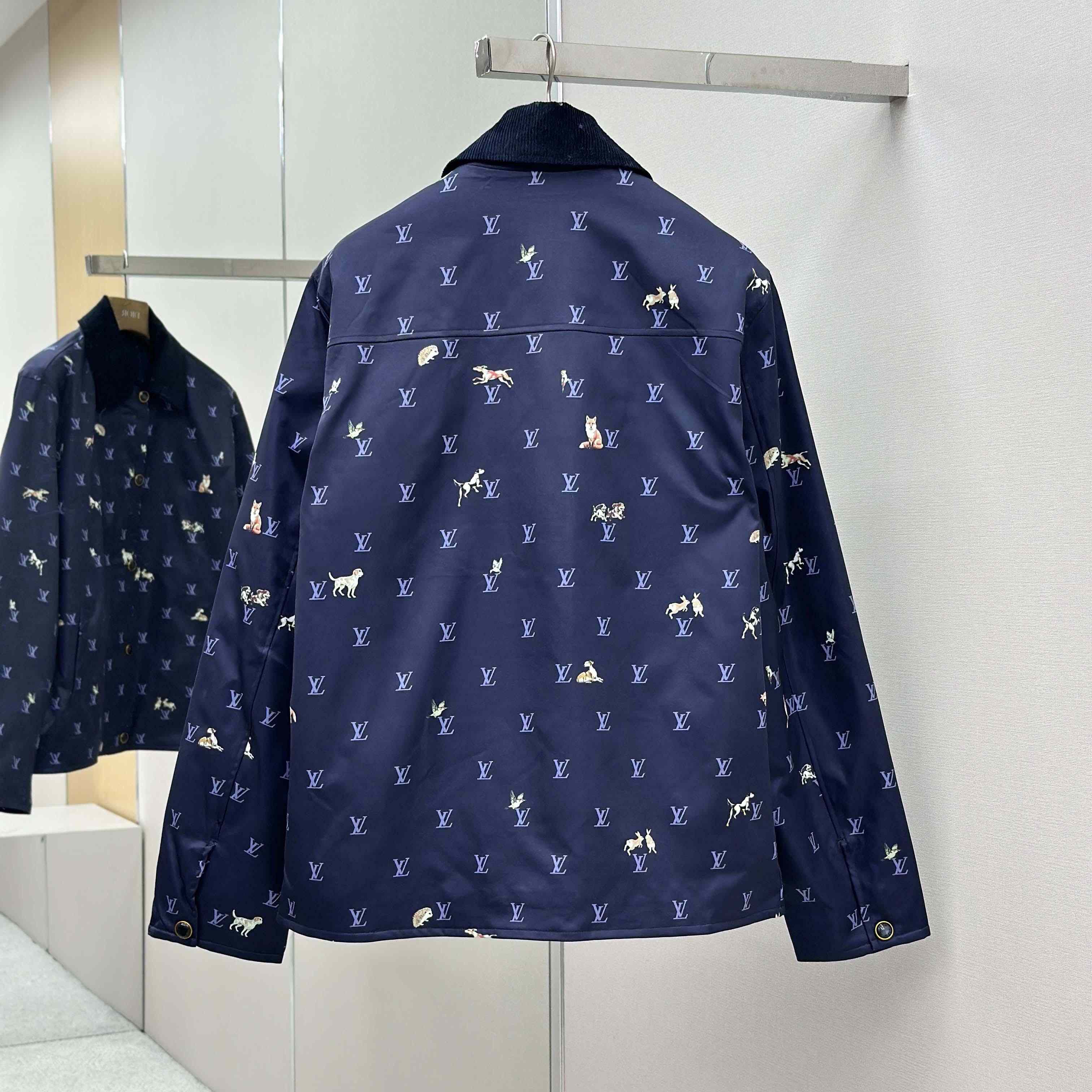 Louis Vuitton LV Blason Padded Jacket   1AJBFR - EUR FASHION