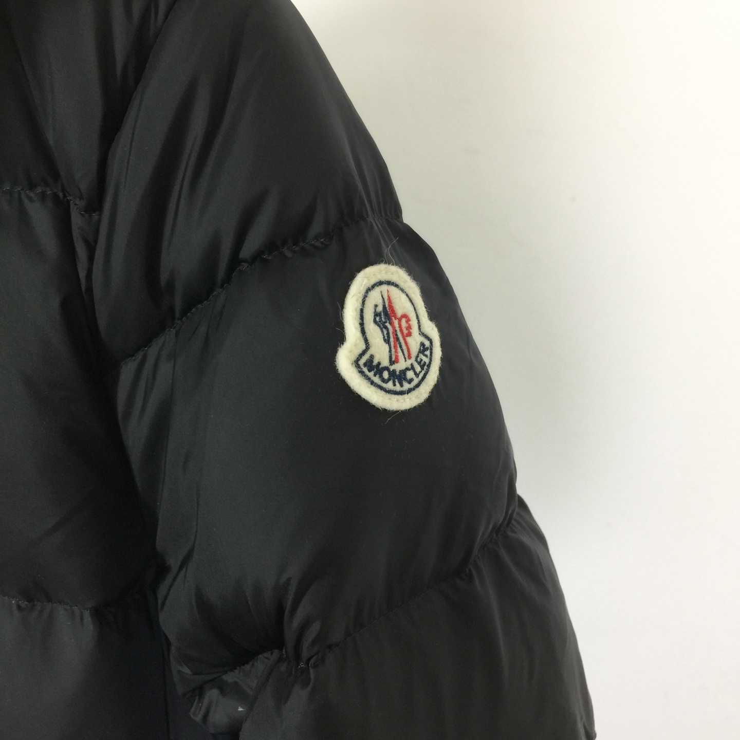 Moncler Boed Jacket - EUR FASHION