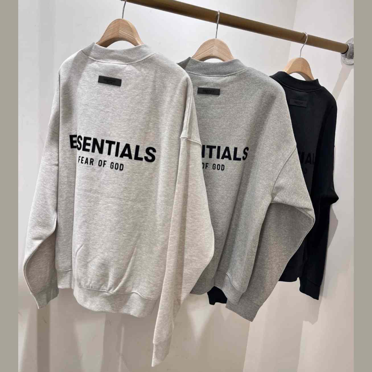 Fear of God Essentials Crewneck - EUR FASHION