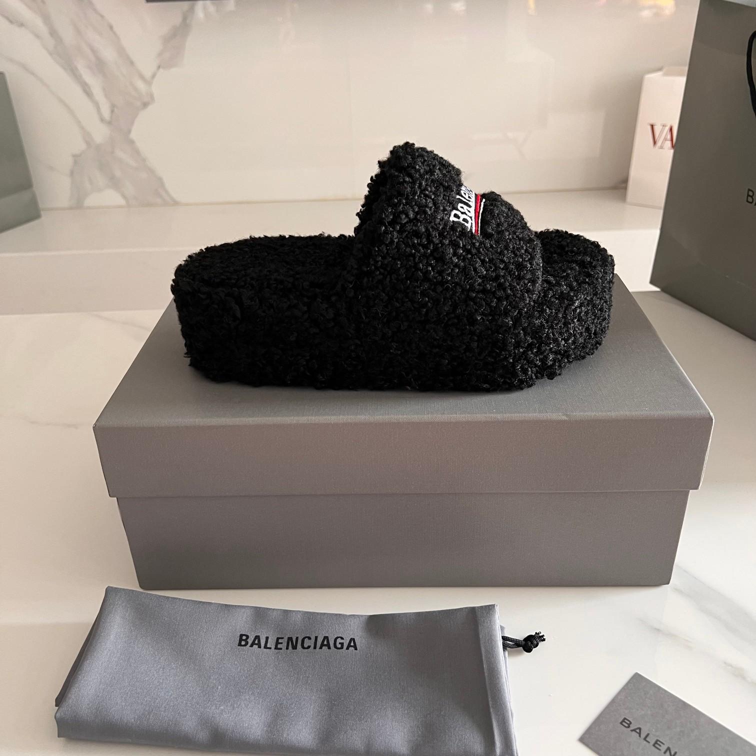 Balenciaga Furry Slide Sandals - EUR FASHION