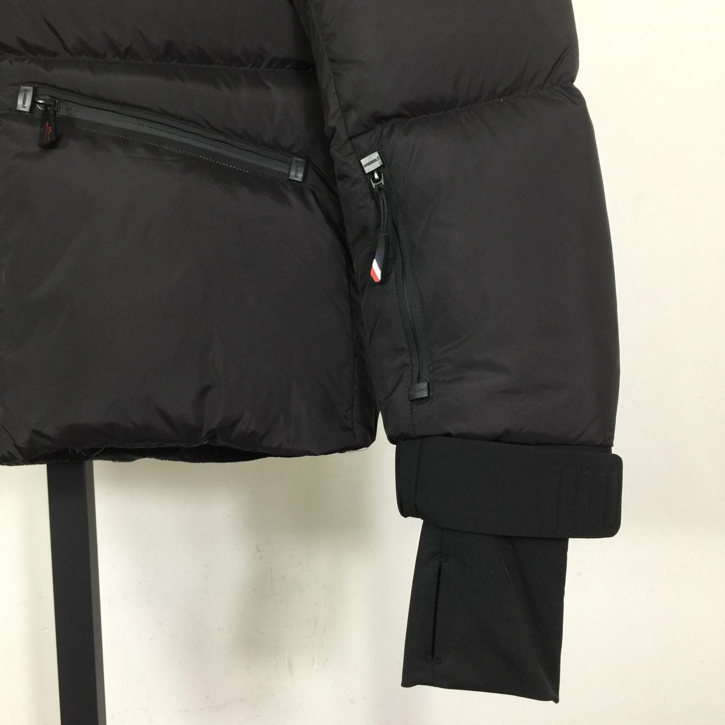 Moncler Verdons Short Down Jacket - EUR FASHION