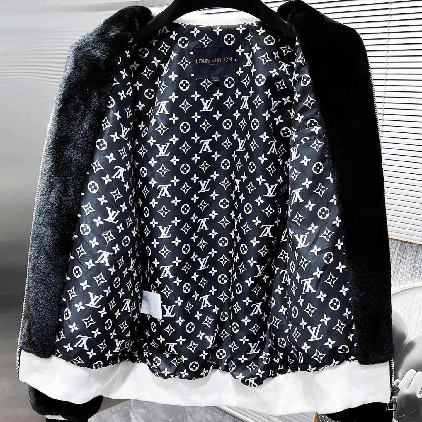 Louis Vuitton Mink Bomber  - EUR FASHION