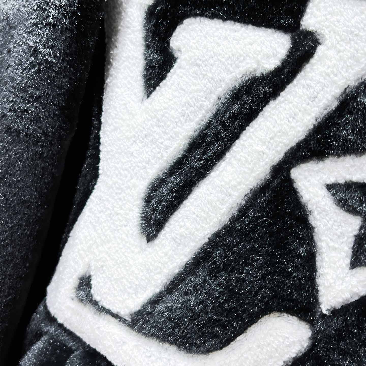 Louis Vuitton Mink Bomber  - EUR FASHION