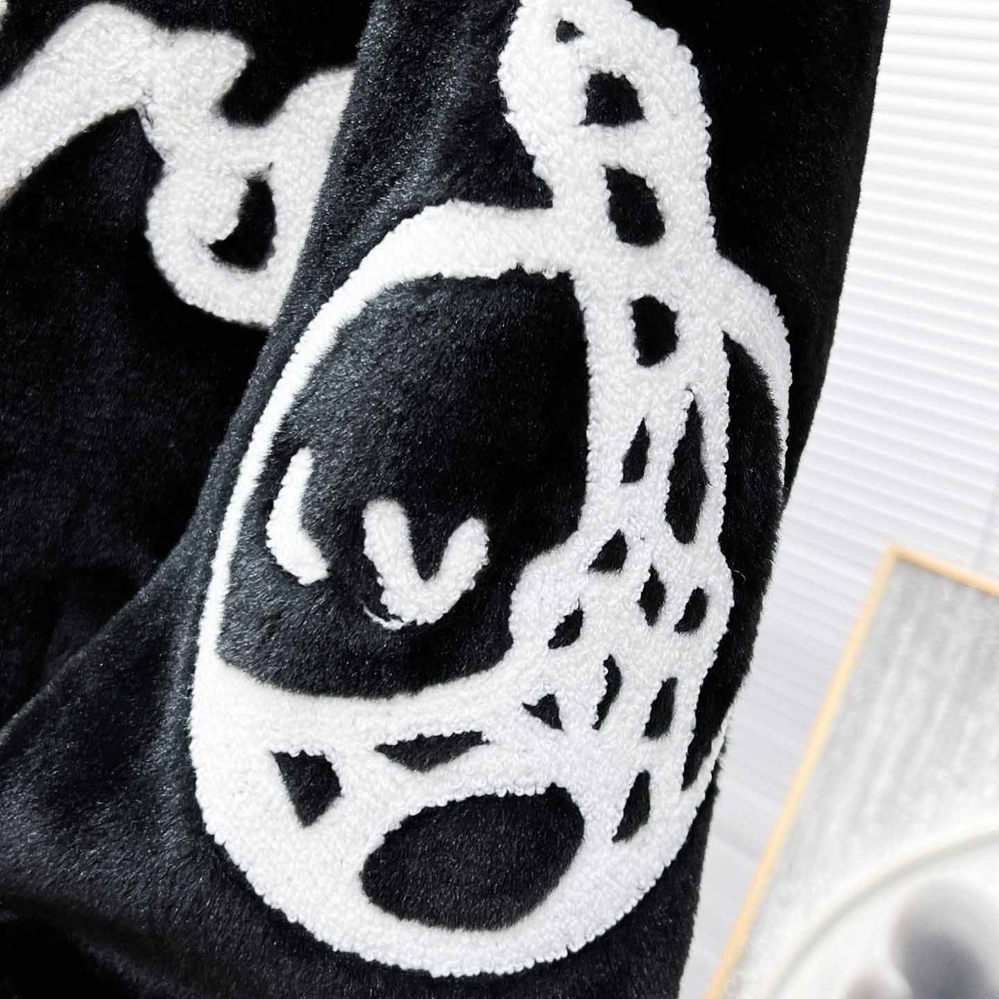 Louis Vuitton Mink Bomber  - EUR FASHION