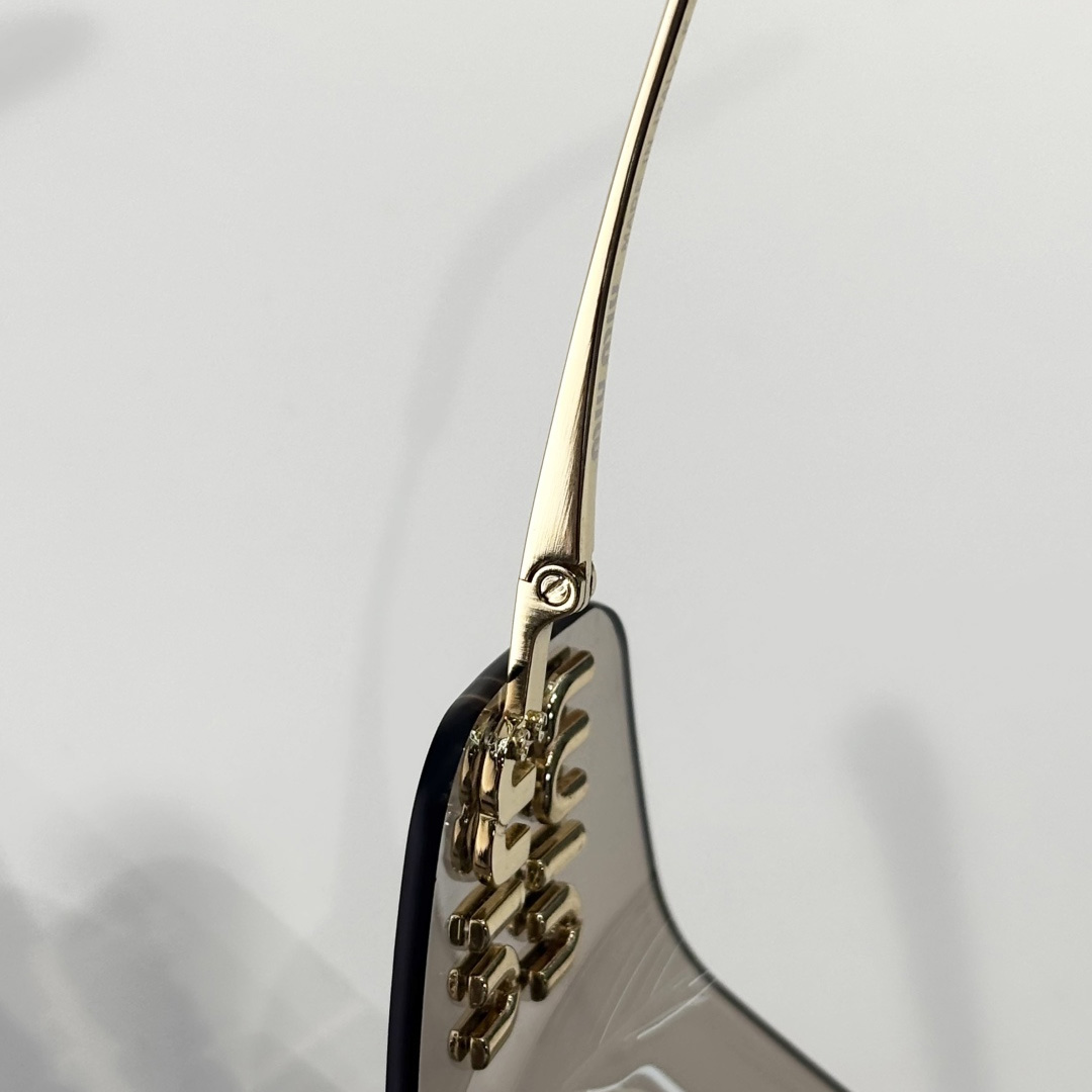 Miu Miu OMU B53S Sunglasses - EUR FASHION